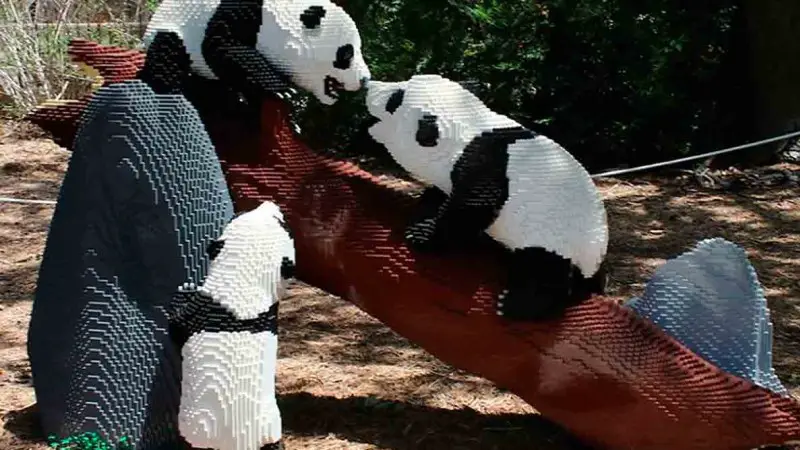 genial zoologico de animales solo en lego panda 1
