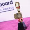 disfruta la alfombra roja de los billboard music awards 2021 por e entertainment billboard music awards
