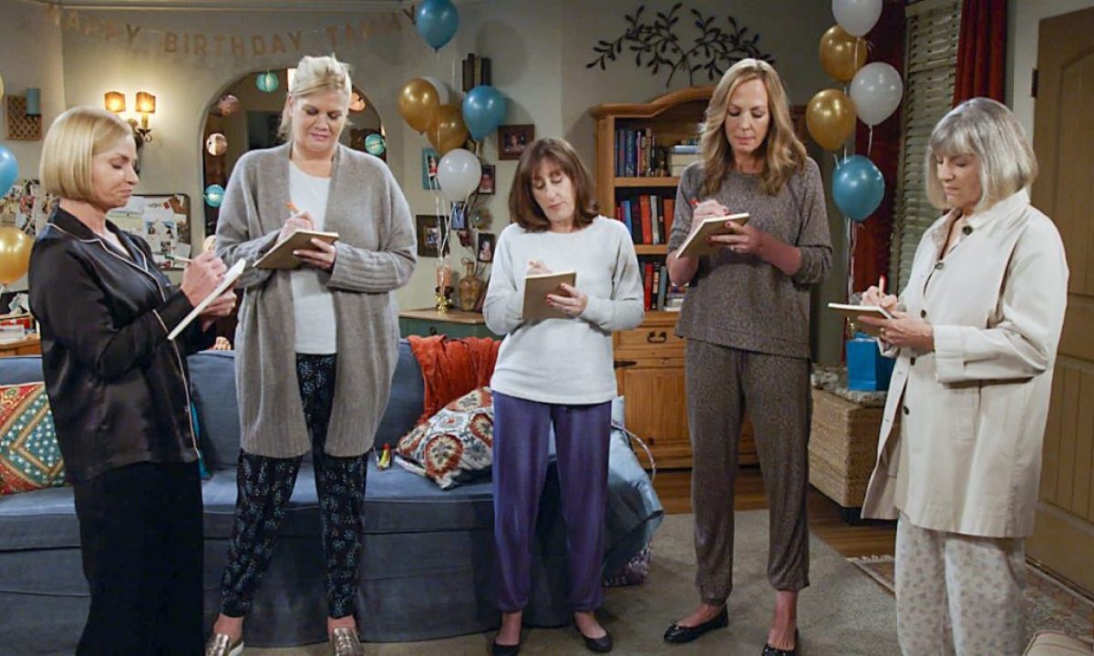 la ultima temporada de mom se estrena en warner channel mom season 8.2