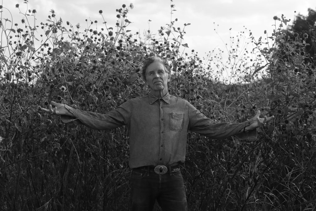 john doe llega con su album debut fables in a foreign land unnamed 2