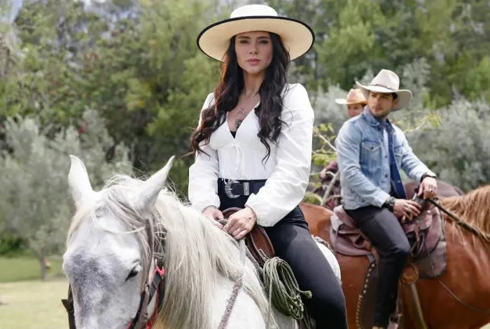 camila rojas la actriz colombiana que brilla en el rey como fue camila rojas su primer dia de rodaje en