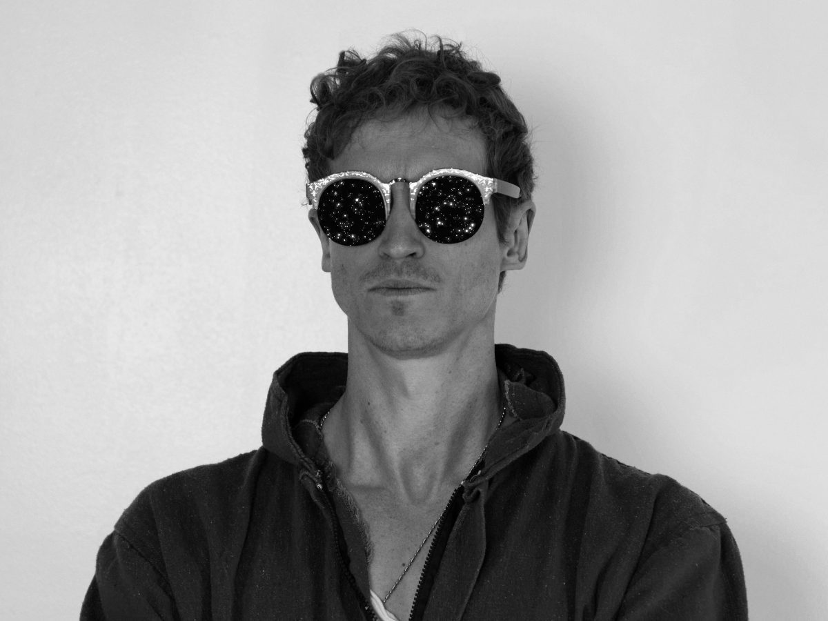 louis cole anuncia su nuevo album quality over opinion y comparte el sencillo im tight unnamed