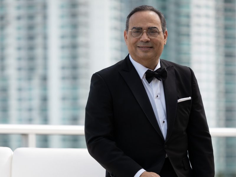 gilberto santa rosa estrena debut y segunda tanda su nuevo disco unnamed 41