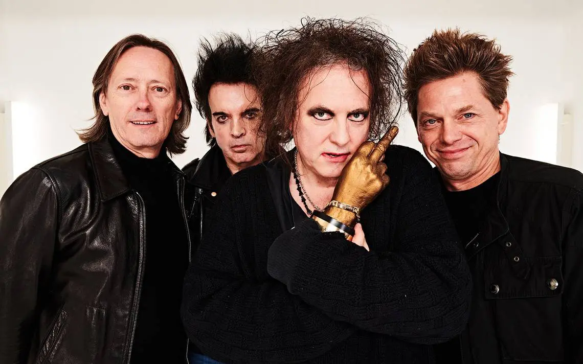 the cure estrenan dos nuevas canciones alone y endsong the cure