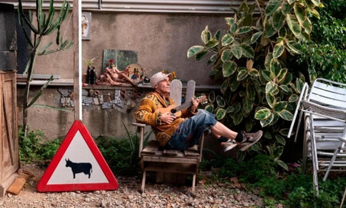 manu chao lanza viva tu primer sencillo de su proximo album