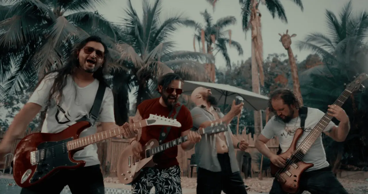 mad dogs presenta sabueso