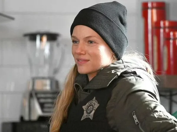 Tracy Spiridakos: De Chicago P.D. al suspenso en su nueva etapa artística