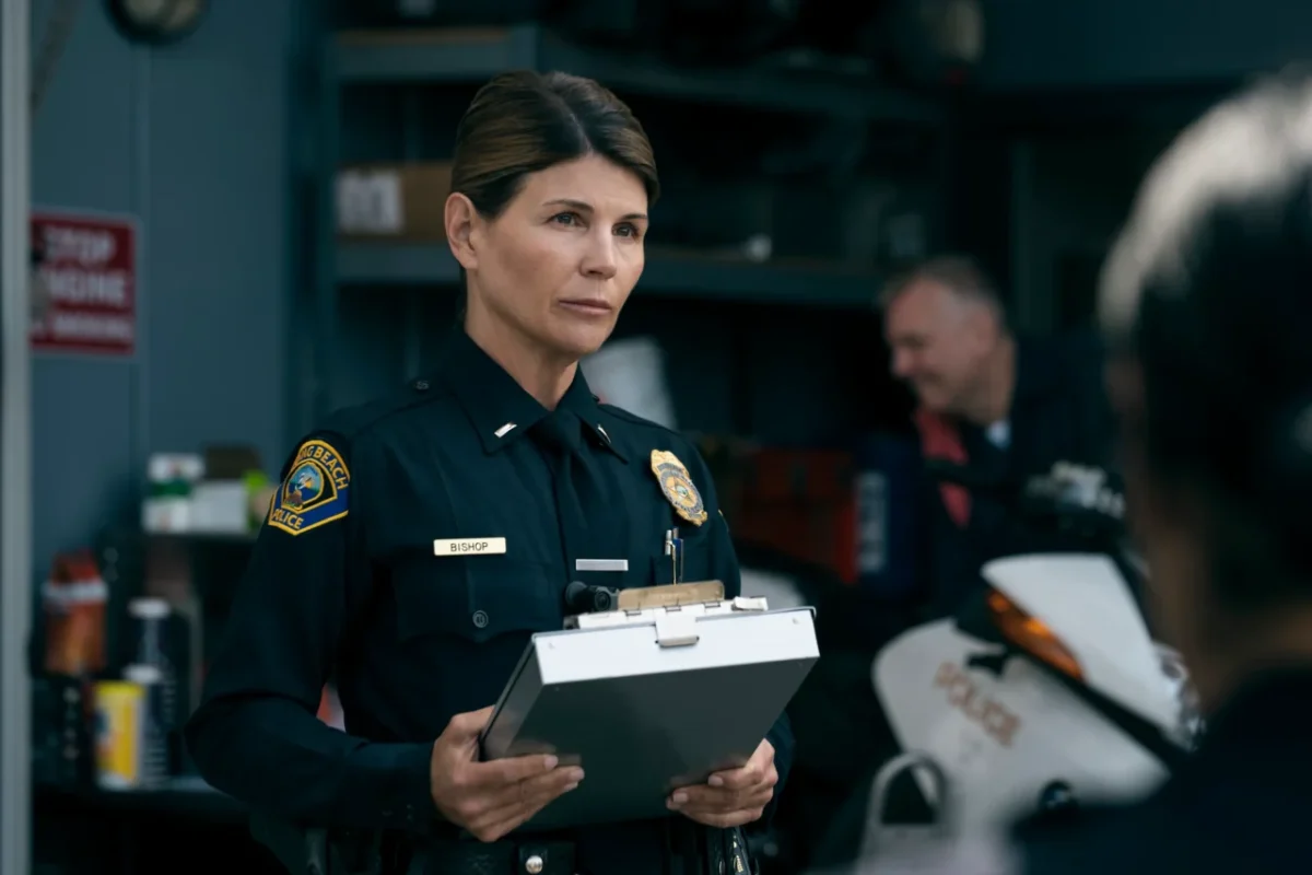 del escandalo a la redencion lori loughlin lidera el drama de prime video del escandalo a la redencion lori loughlin lidera el drama de prime video