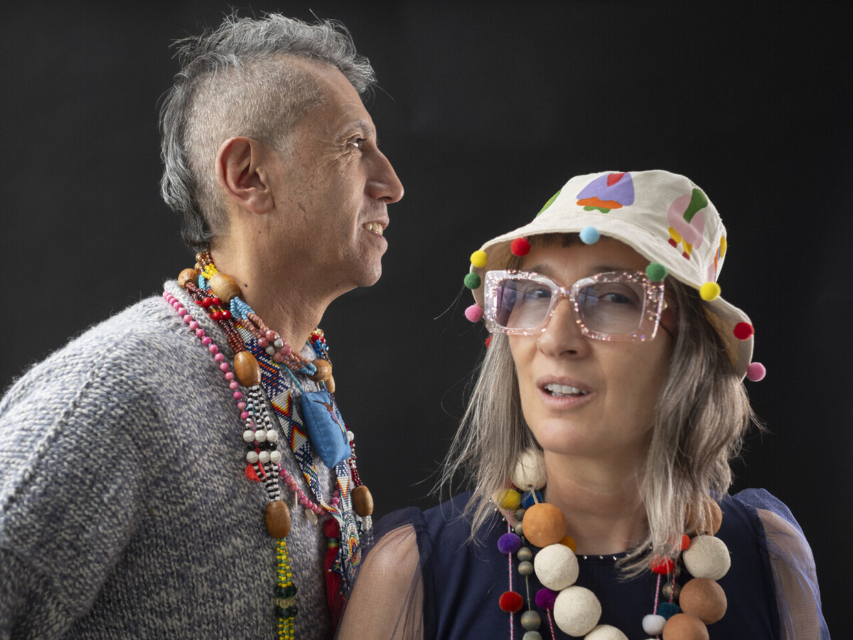 Aterciopelados: un viaje cósmico y genético en el video de «Genes rebeldes»