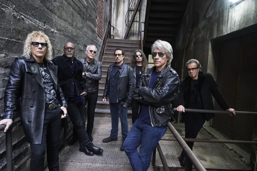bon jovi y bruce springsteen hollow man hombre hueco el nuevo single y la fecha de forever legendary edition que buscan los fans bon jovi y bruce springsteen hollow man hombre hueco el nuevo